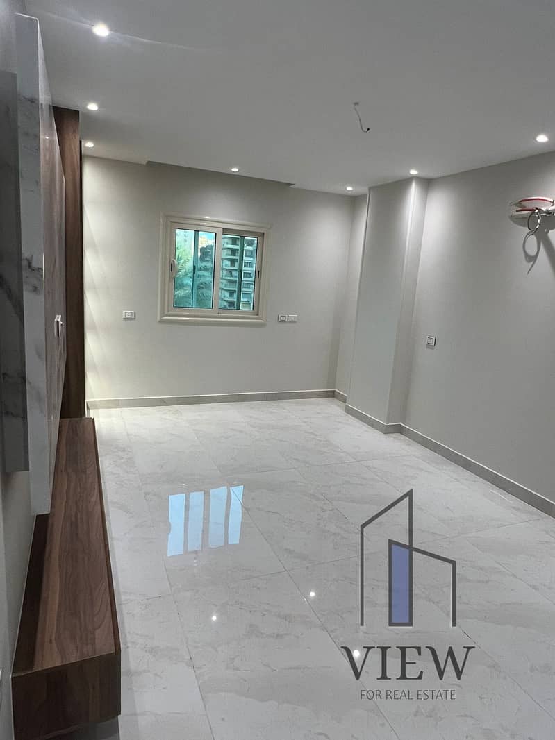 10 WhatsApp Image 2025-10-20 at 20.00. 46_f83b6fdc. jpg