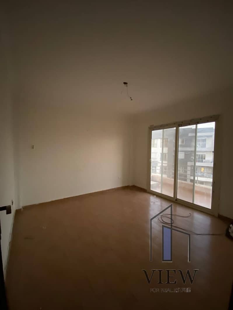 5 WhatsApp Image 2025-10-30 at 10.12. 26_853f7c2a. jpg