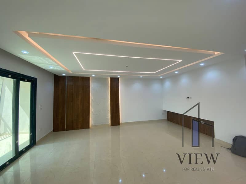 12 WhatsApp Image 2025-08-19 at 15.58. 19_78b099f6. jpg