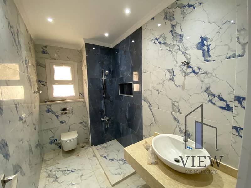 13 WhatsApp Image 2025-10-30 at 10.00. 05_f1caf8a2. jpg