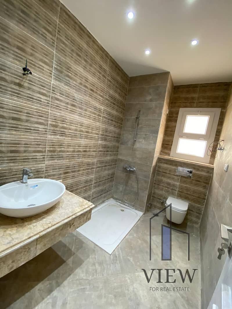 18 WhatsApp Image 2025-10-30 at 10.00. 06_920ccc46. jpg