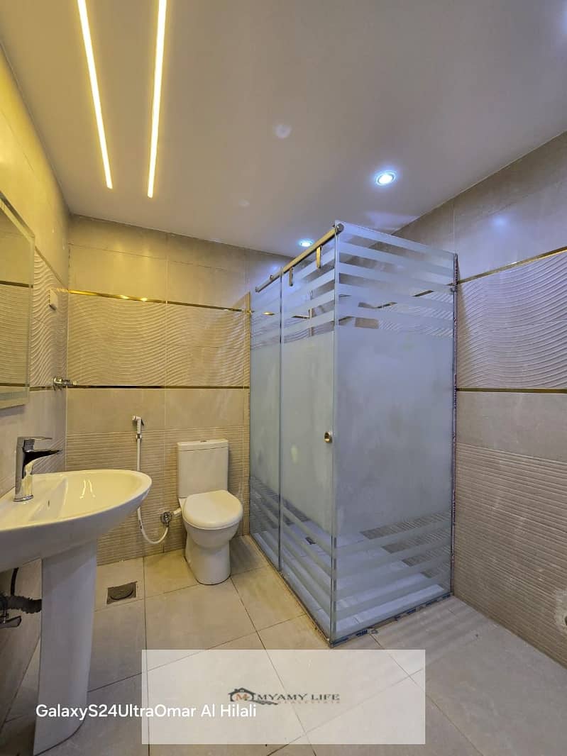 17 WhatsApp Image 2025-09-16 at 12.05. 08 PM (1). jpeg