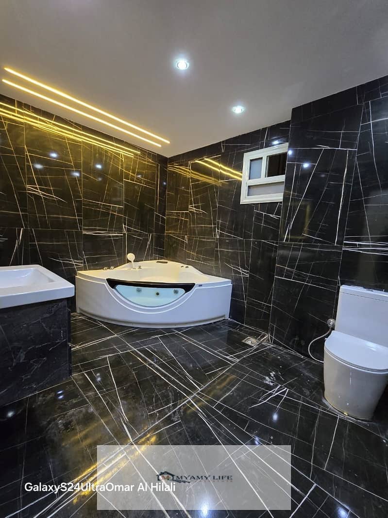 29 WhatsApp Image 2025-09-16 at 12.05. 11 PM (1). jpeg