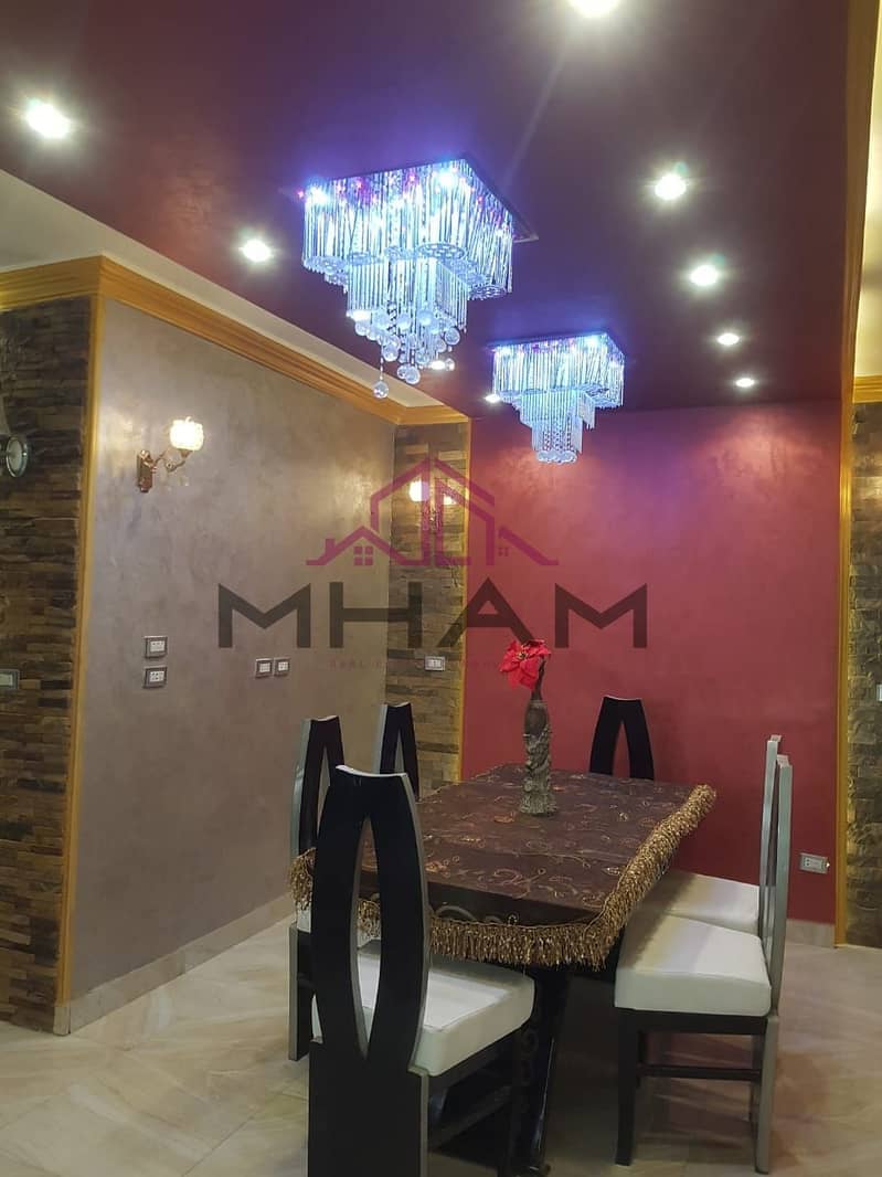 4 photo_5890732339107663061_y. jpg