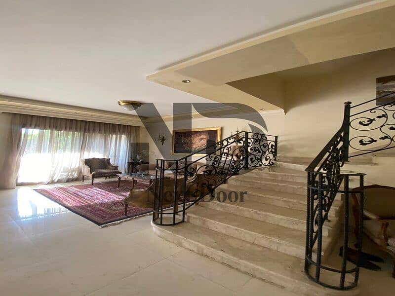 7 e126ec46-8401-43f9-958d-8e7fe309f2f5. jpg