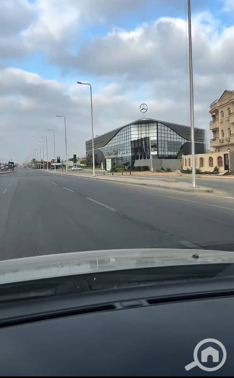 9 1bd69bd5-320e-428d-a6ac-75de722f933a. jpg