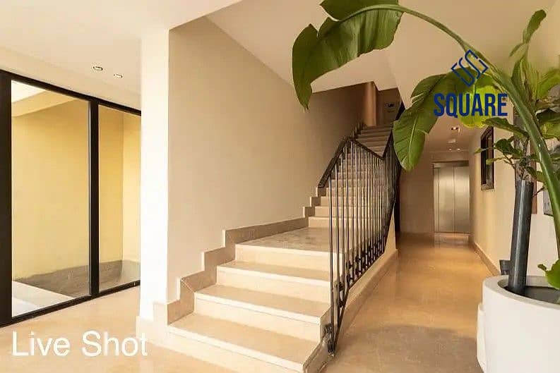 2 31633243-800x600. jpg