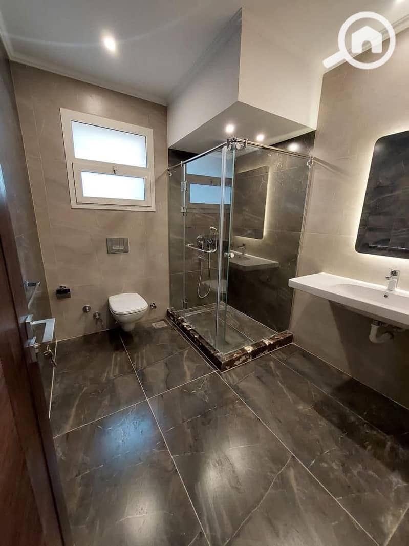 3 9364a793-1a94-465b-9e45-e28092a77a3b. jpeg