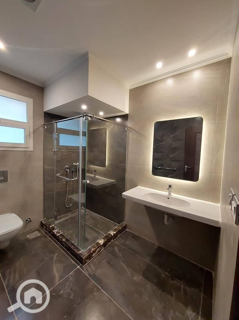 4 026efa1b-f1c1-42f4-a688-7948d91baa39. jpeg