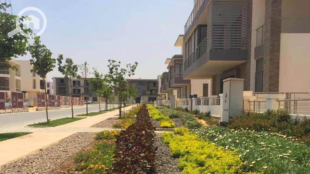 12 تاج-سيتي. jpg