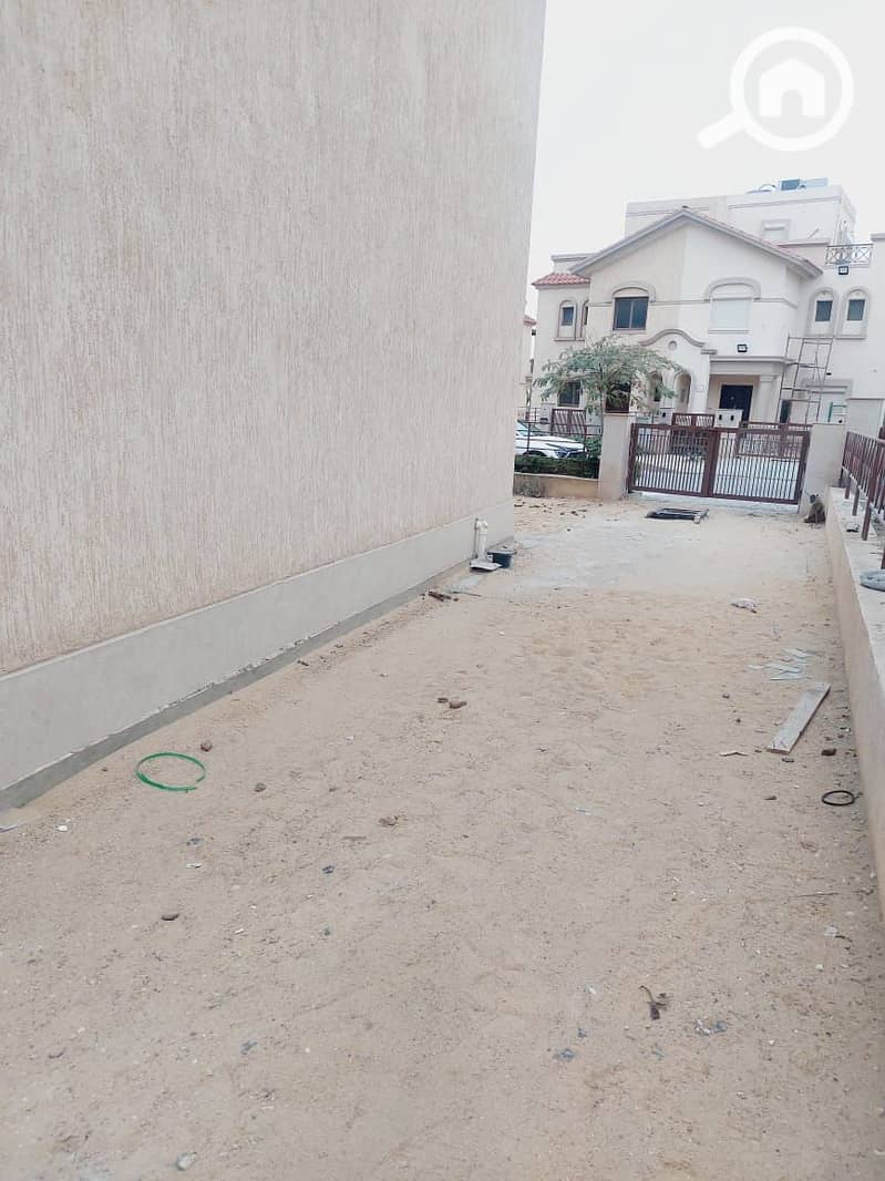 15 c65bc36b-4fba-42e9-9f21-d4f85b53aa1d. jpeg