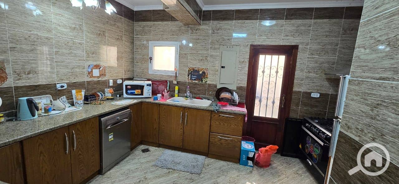 7 f57d8808-5338-46ee-97f7-c096feb4cfc7. jpeg