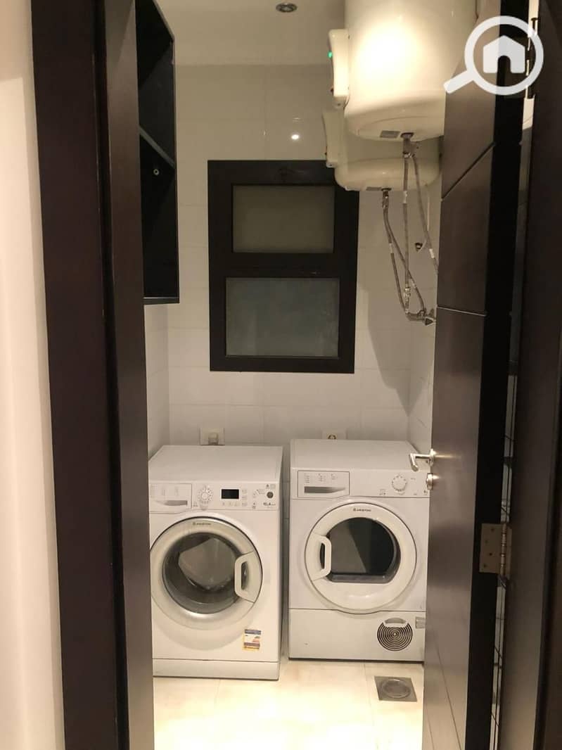 11 1170a640-bf26-4419-8804-2b19067bf2e1. jpeg