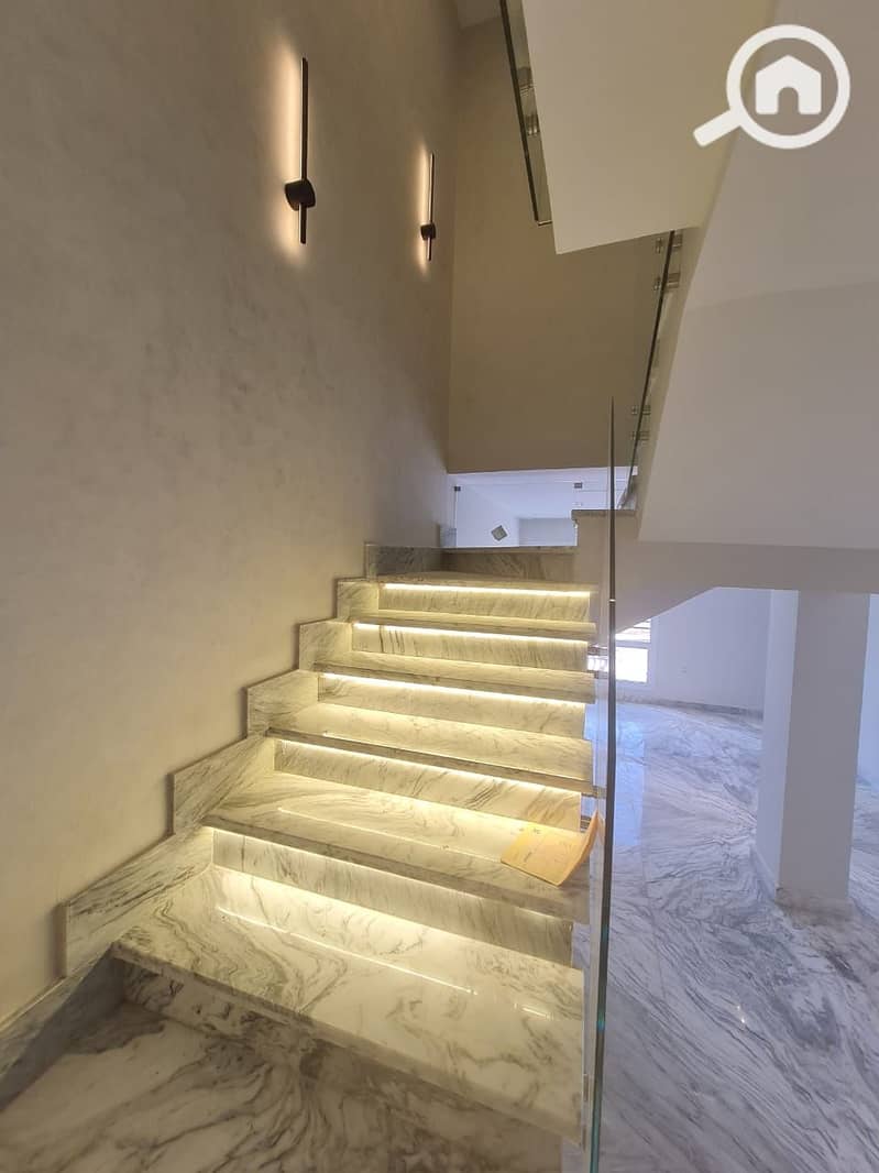 10 WhatsApp Image 2025-12-11 at 12.10. 52 (2). jpeg