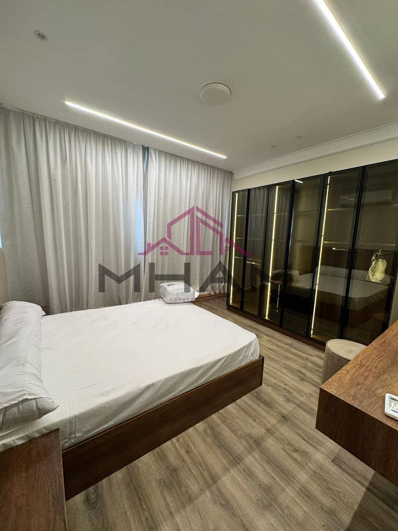 5 photo_5892984138921348242_y. jpg