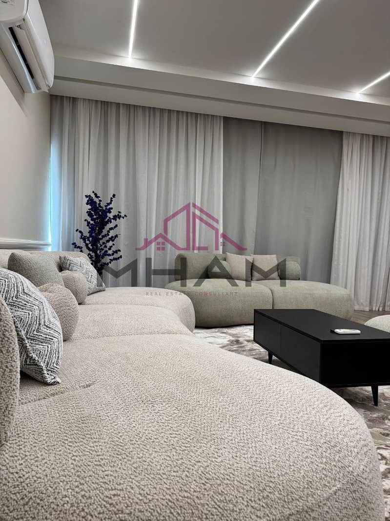 6 photo_5892984138921348245_y. jpg