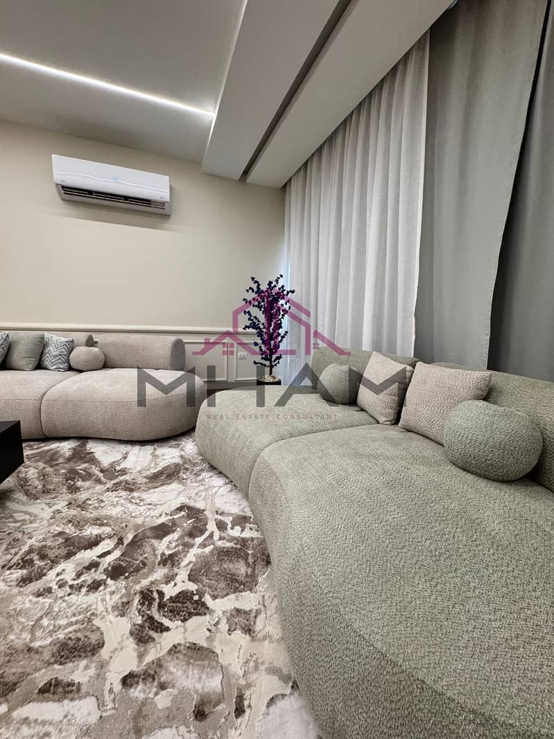 8 photo_5892984138921348248_y. jpg