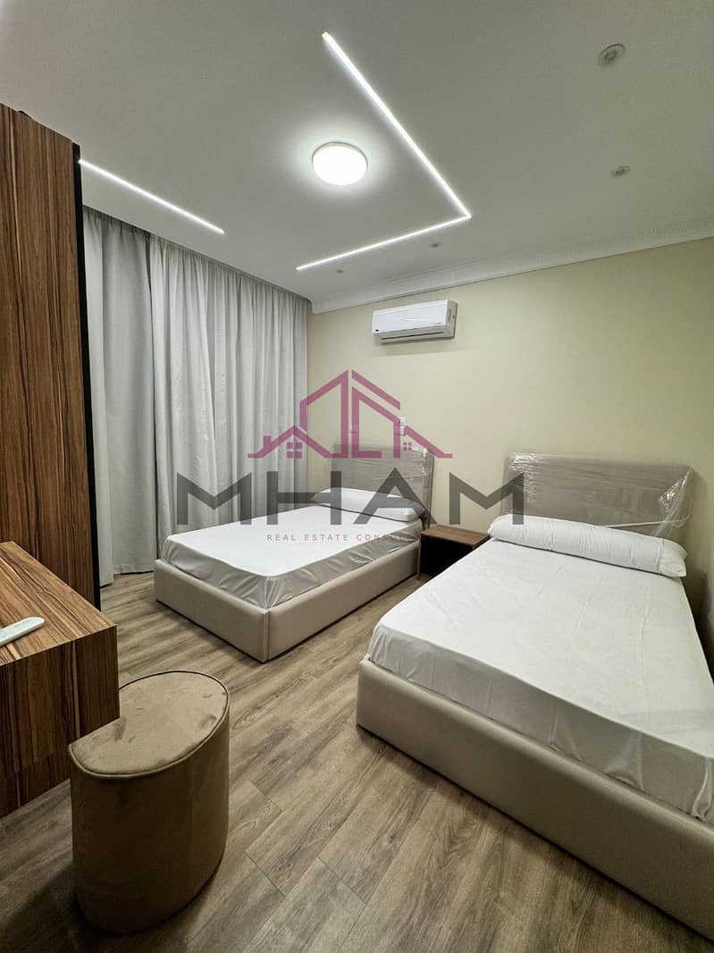 11 photo_5892984138921348251_y. jpg