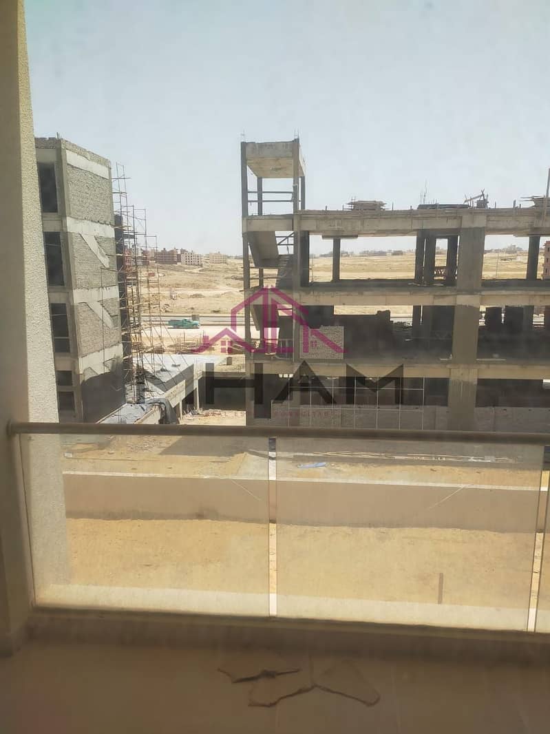 4 photo_5891047078606081156_y. jpg