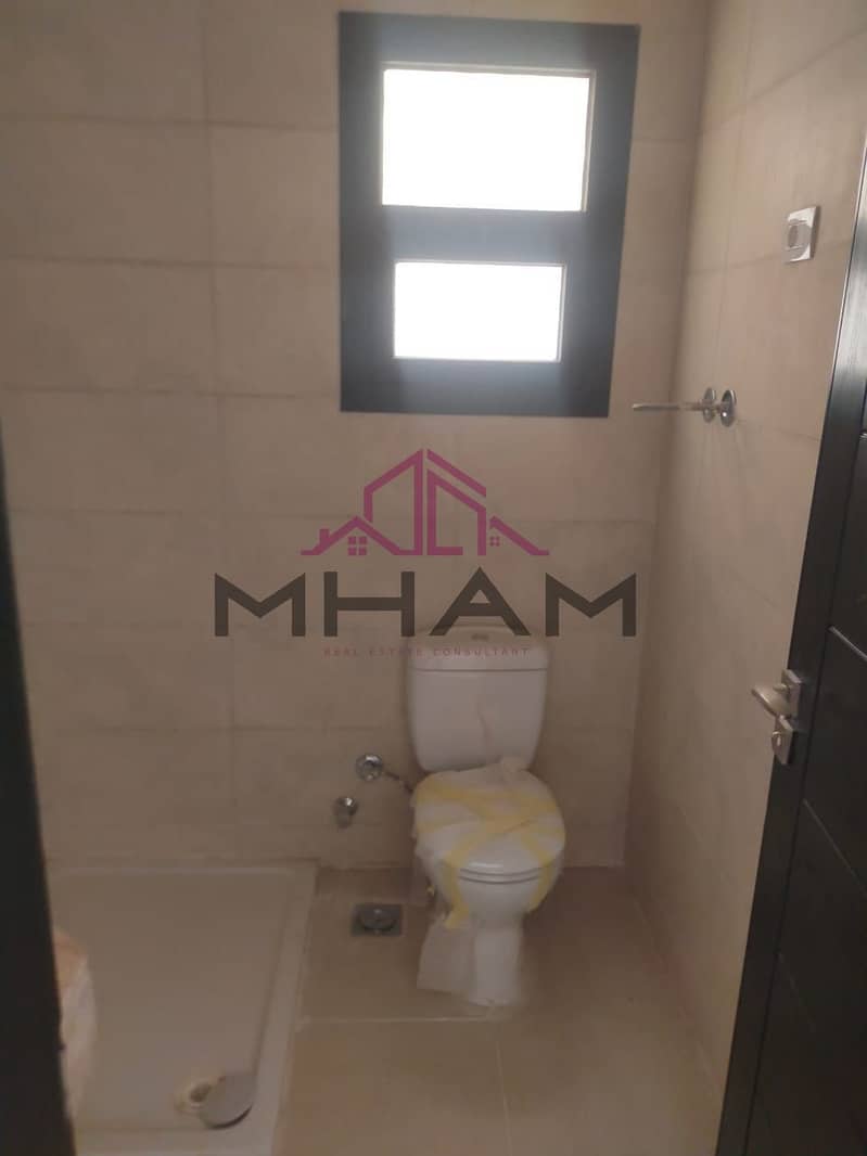 8 photo_5891047078606081162_y. jpg