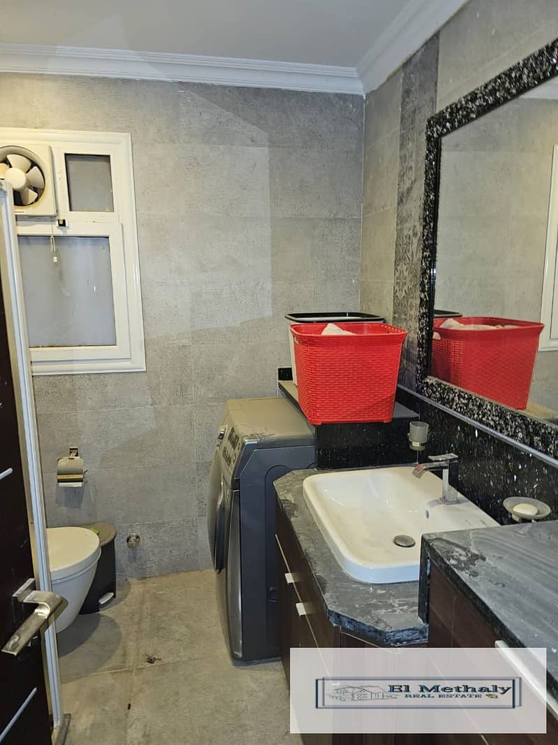 10 f771fc6e-1c32-4a1b-a7c4-cabac46b4cd8. jpg