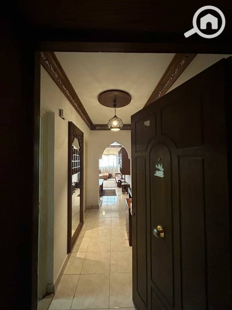 5 7a96854e-e097-4a80-937a-ee552d44dc32. jpg