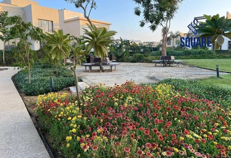 3 7858440-1961eo. jpg