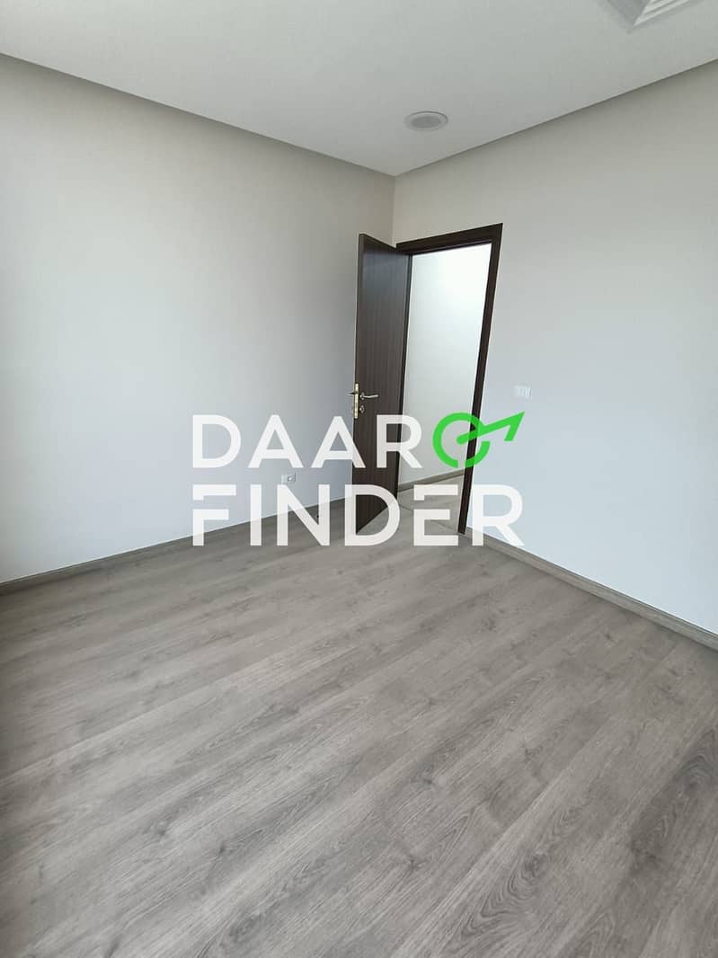 5 25d2e4a9-95c0-4b3b-aca4-1fb27f8308fb. jpg