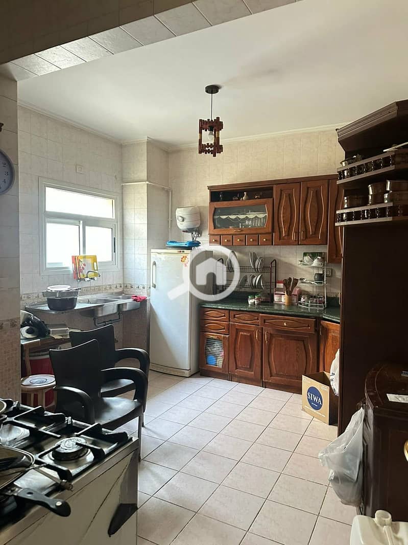 5 7b623644-529d-4500-94fb-9c9c78f306b1. jpg