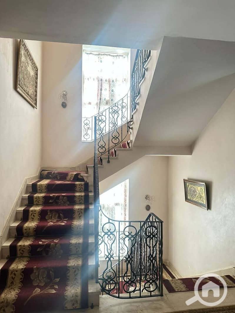 9 40c7e831-7368-4a4f-b17d-8218445ca164. jpg