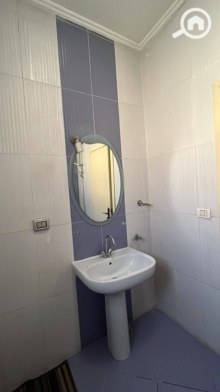 11 080bb25c-cfbb-4328-b412-17817b85395f. jpg