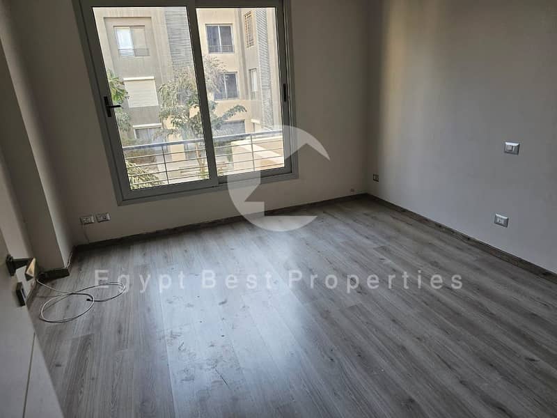 2 WhatsApp_Image_2025-10-01_at_18.02. 31_54cf938b. jpg