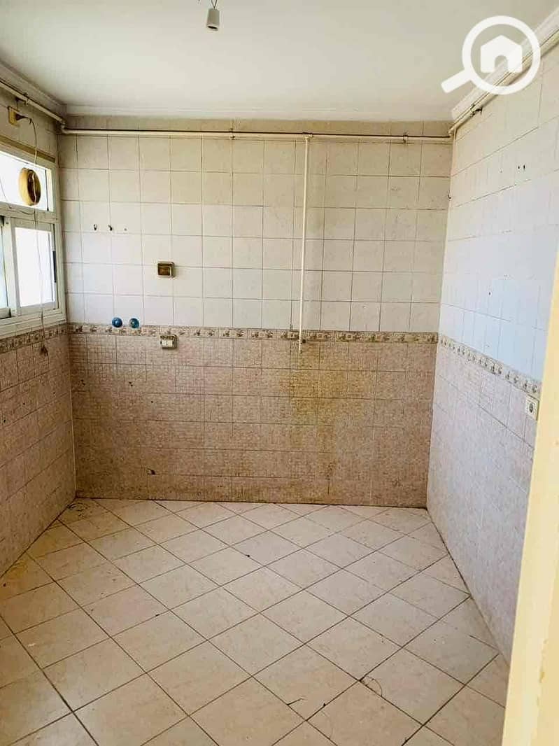 6 04a842db-bf25-4150-9953-f1dacb0952e9. jpg