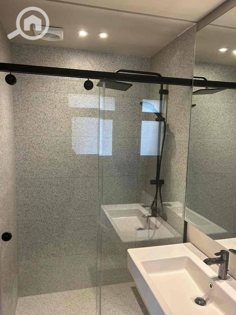 2 49d8de46-186d-477c-b8a6-7ad8e8668f6c. jpg