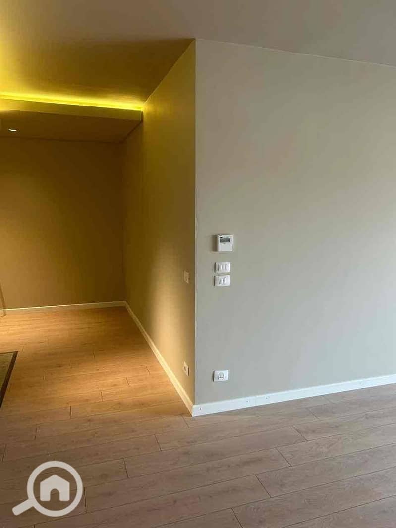 3 64862db4-a6b5-4023-b542-62996deabb4d. jpg