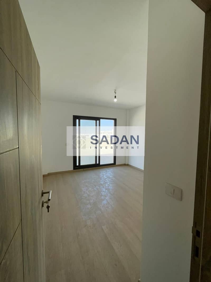 4 fc50bfc5-5c8f-4467-8520-2e5dfb5ddbf2. jpeg