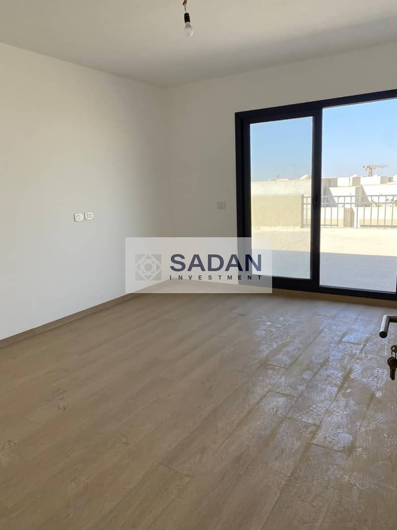 8 18a79b8c-cb63-4ed9-a429-7ec3d554635d. jpeg