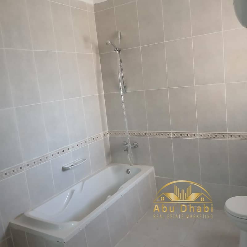 7 WhatsApp Image 2025-12-11 at 1.16. 14 PM (1). jpeg