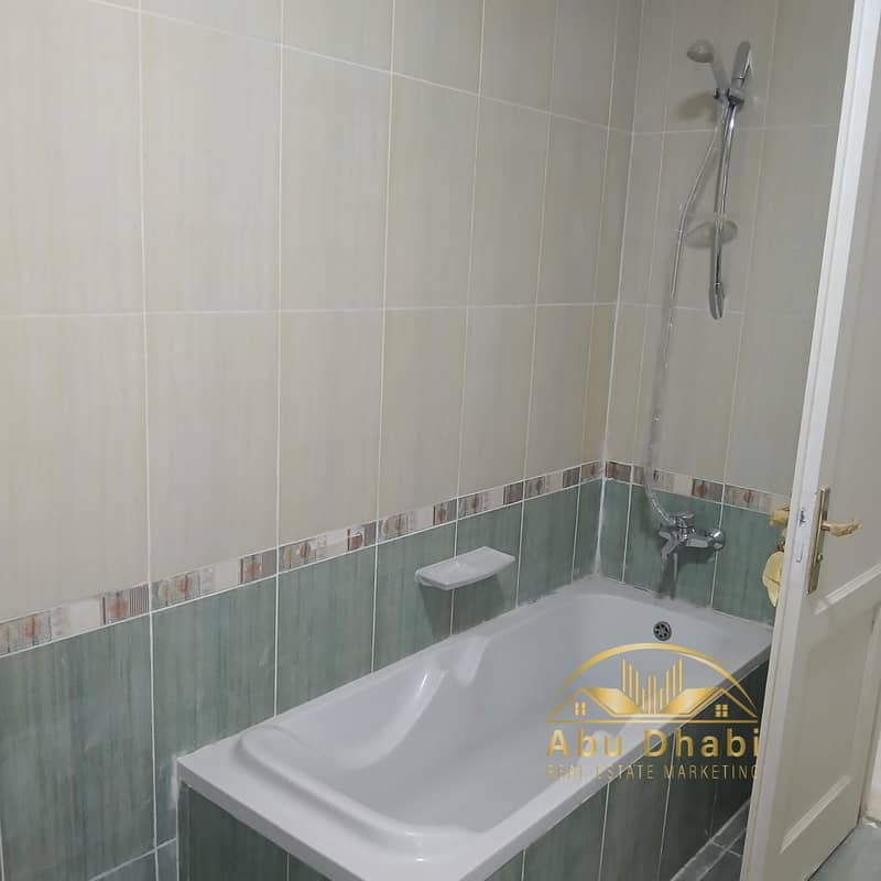 8 db07e932-ebd6-44bc-953a-a268a50e4d21. jpg