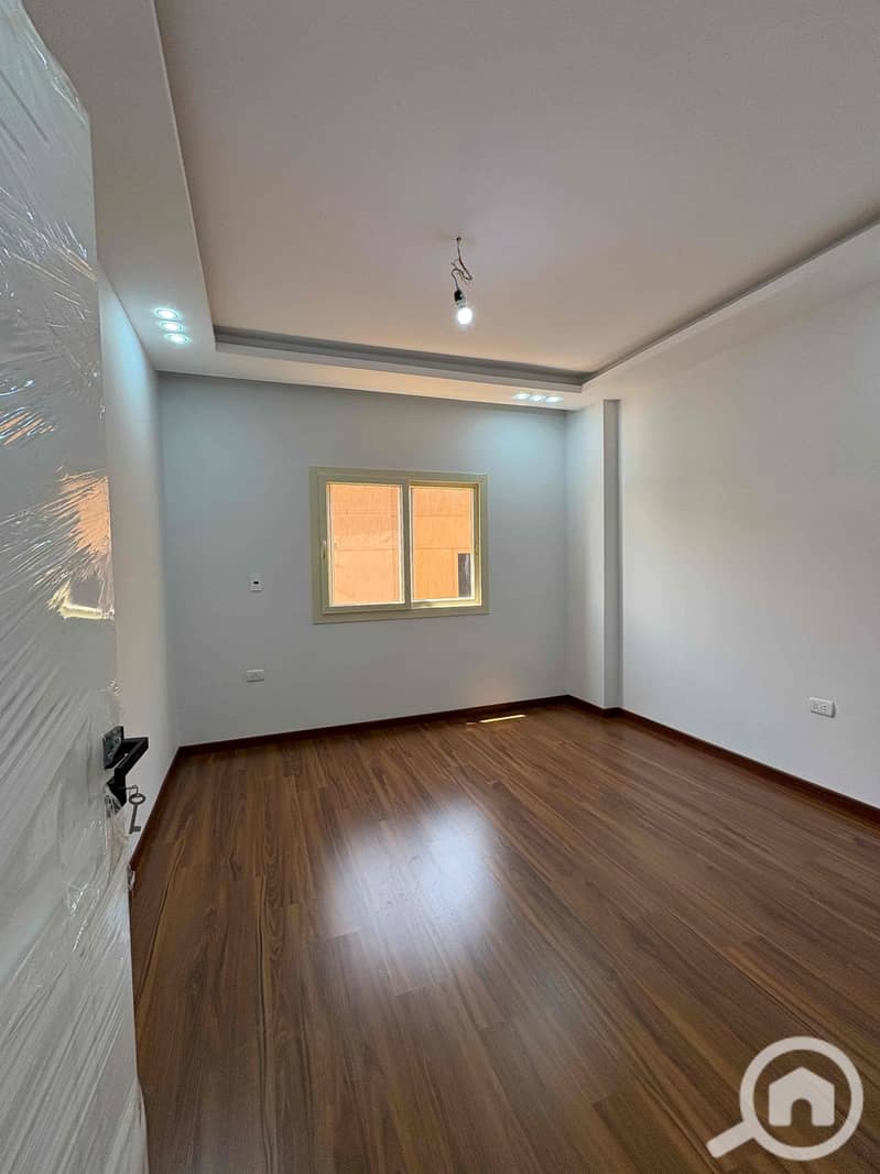 15 4f605f0d-e41b-4a14-bcaa-bd36097d4be5. jpg