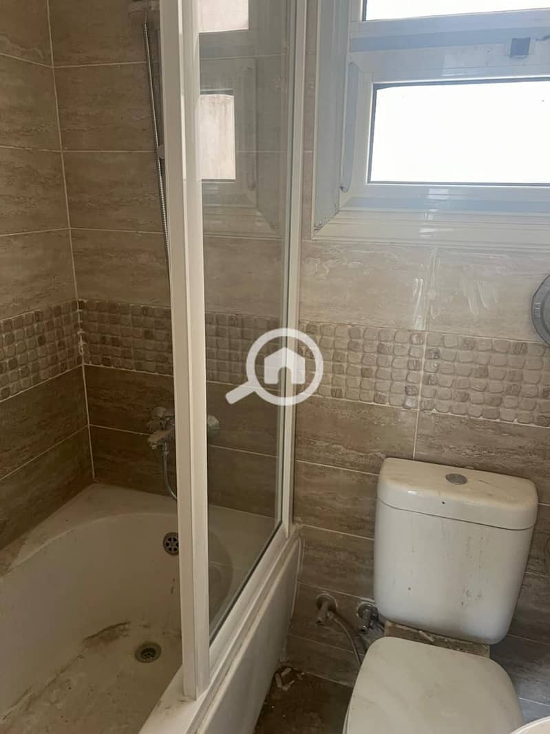 8 b25cfdeb-f578-4c3e-a334-bf0821b522e0. jpeg