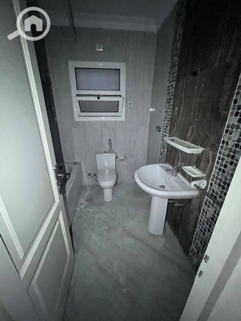 2 5895571865307122762. jpg