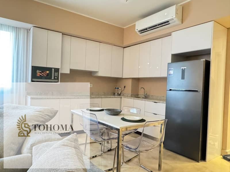 4 3c12de33-ba65-4cd7-98b4-18d4470cf5dd. jpg