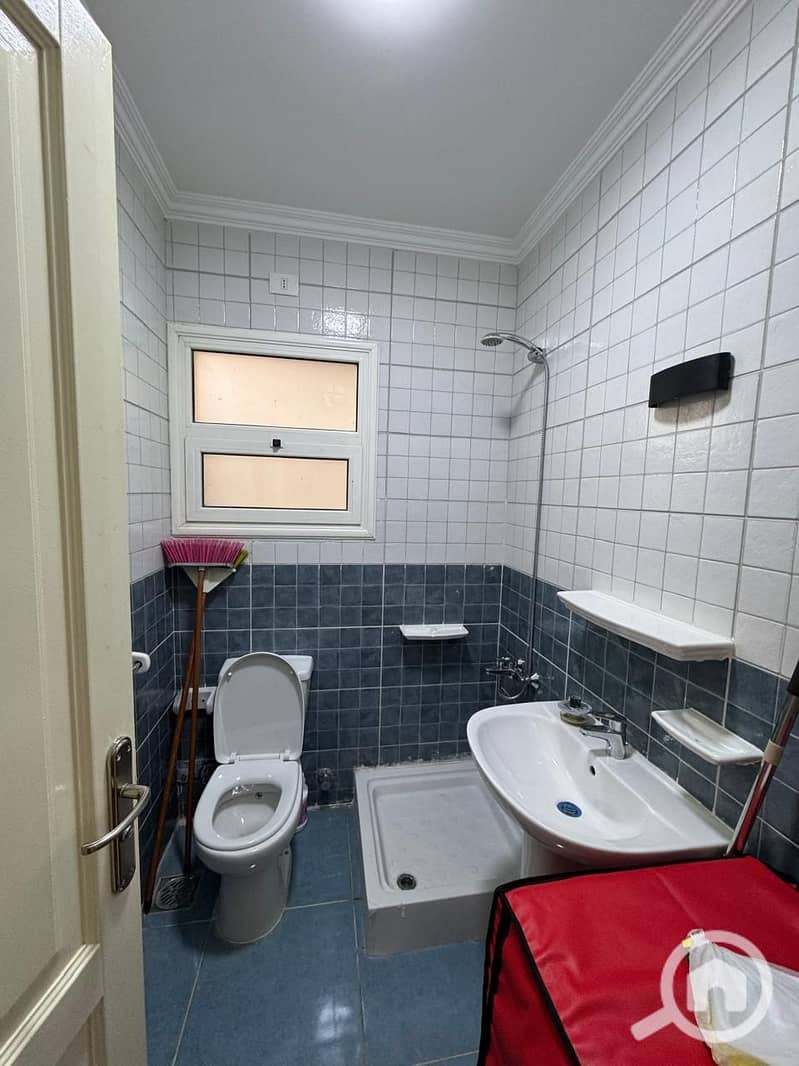 7 e9c58f97-a76a-49bd-8fd4-527436003abc. jpg