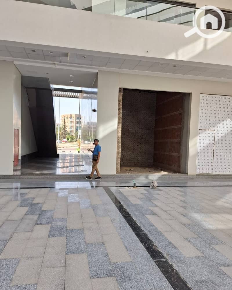 10 WhatsApp Image 2025-10-21 at 15.11. 22_ea2b146e. jpg