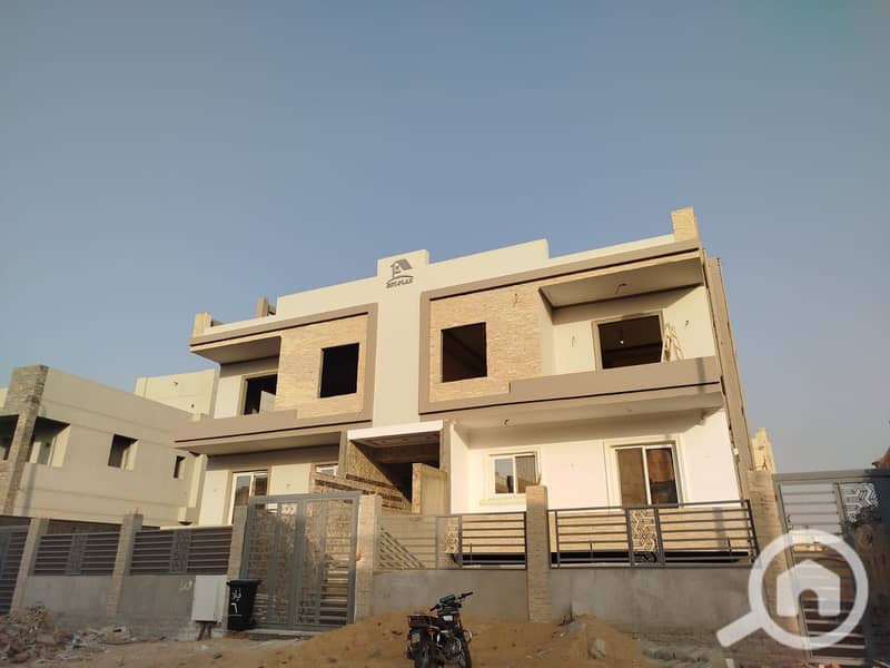 7 b66fee8f-2ee3-482d-a6c5-8899c70fe61e. jpg