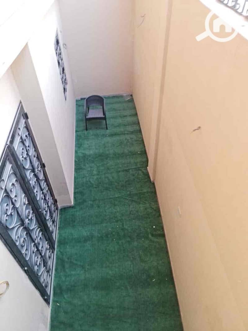 7 ac0318da-0604-44aa-9bd9-a111e0e93d7f. jpg