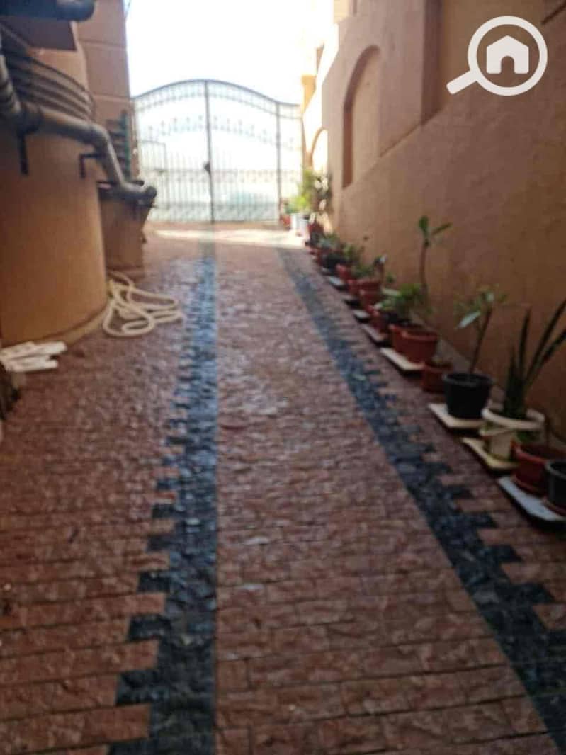 9 260d361f-9c05-4b2c-b24b-ece13f20c648. jpg