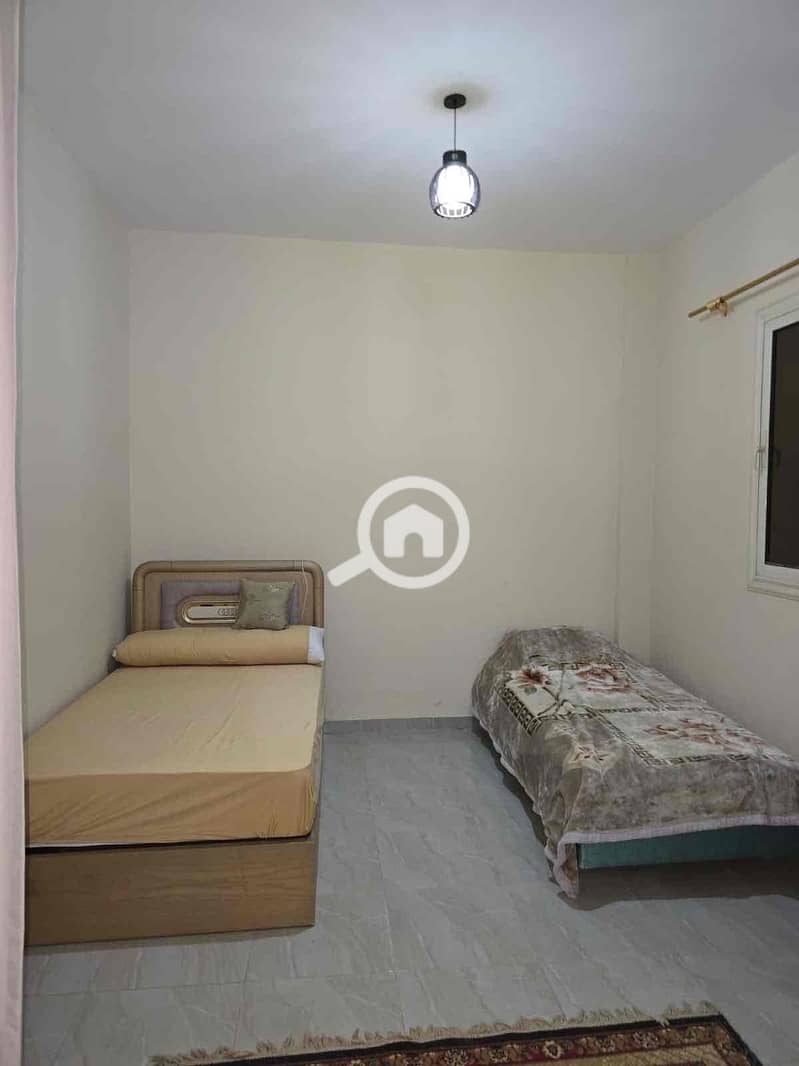 11 6b418e4d-29e2-465b-97d6-7add440cacb1. jpg