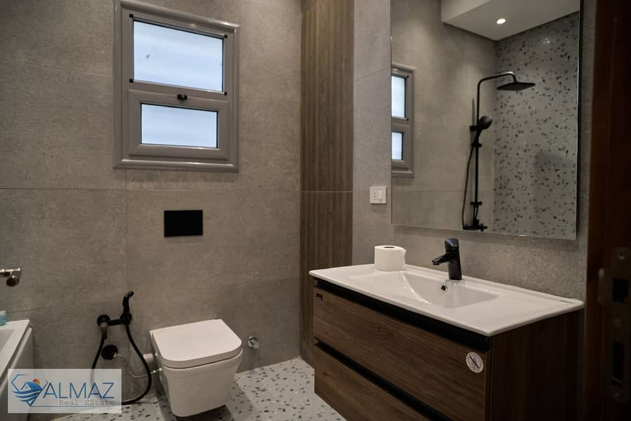 6 WhatsApp Image 2025-12-11 at 12.53. 22 PM. jpeg